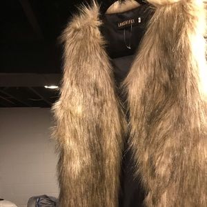 Fur vest